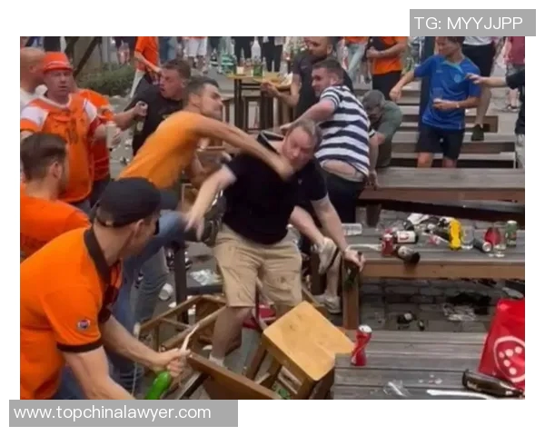 荷兰队英格兰队再度交手，全国球迷沸腾欢呼