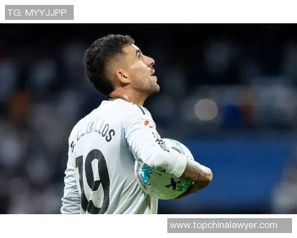 皇马宣布新援加盟,巴萨迎来重要战将加盟德比战